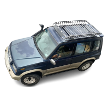 Roof basket on Jeep