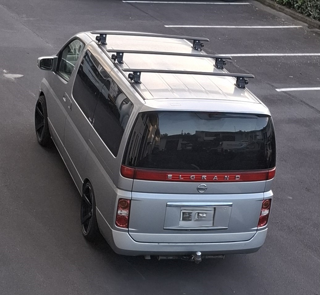 Nissan Elgrand roof rack