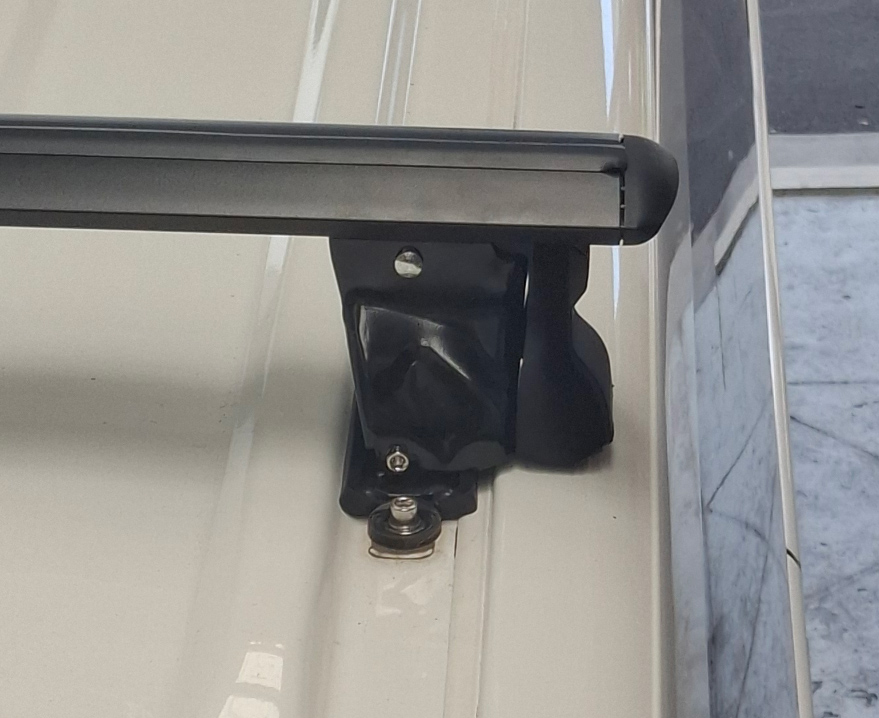 Nissan caravan NV350 roof rack